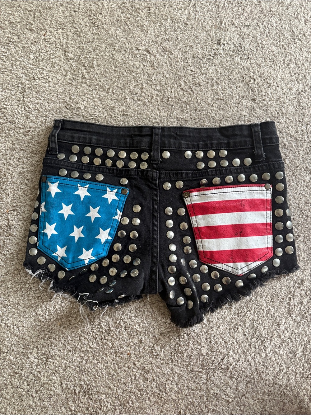 Y2K Reverse Black Studded Women's Denim Shorts with American Flag Pockets